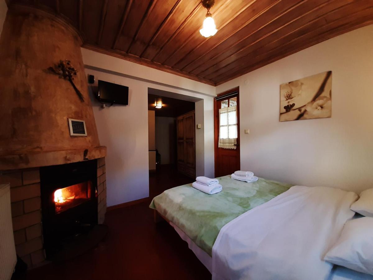 Lichovo Hotel Папигко Екстериор снимка
