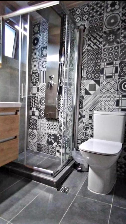 Lichovo Hotel Папигко Екстериор снимка