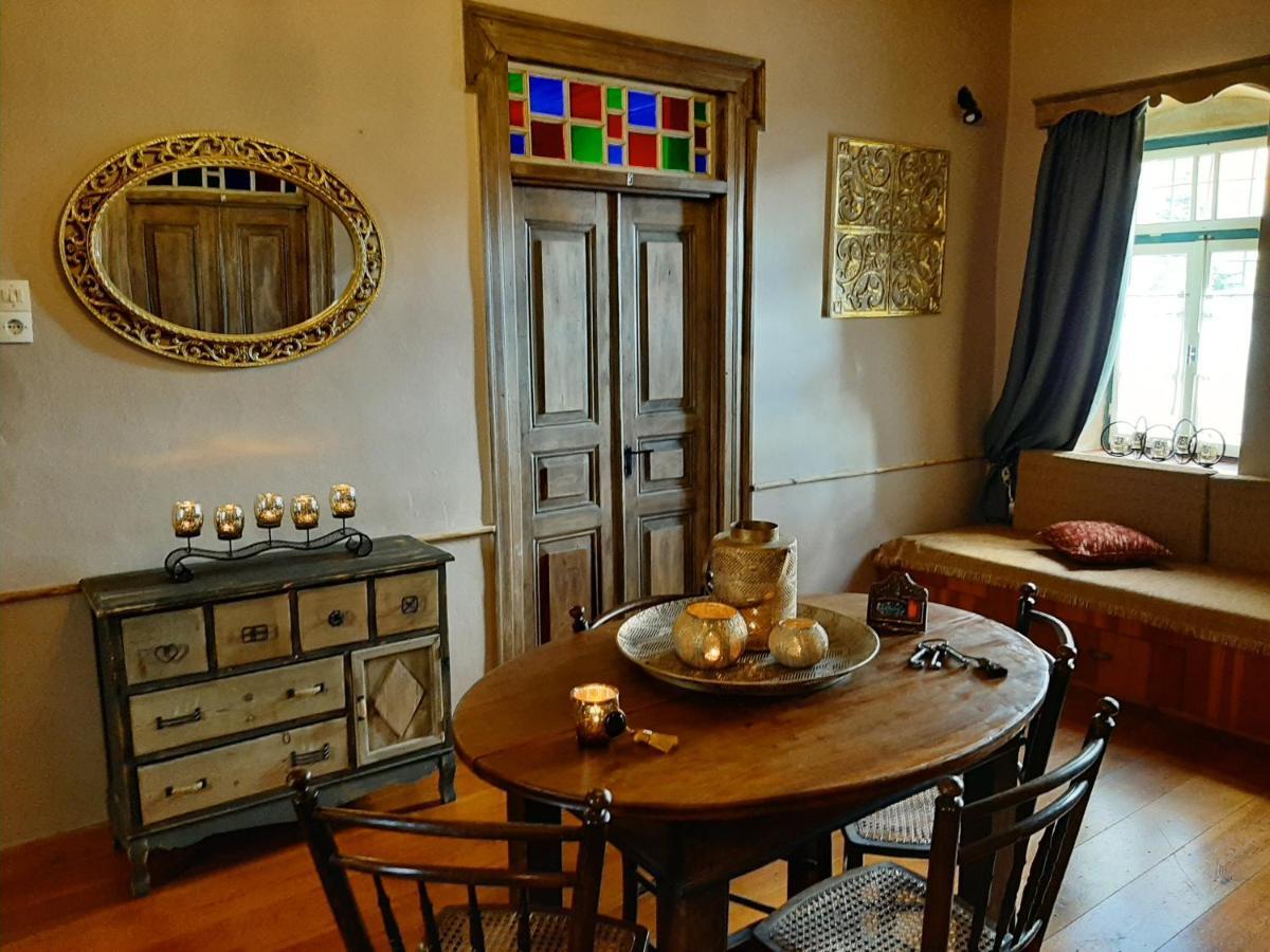Lichovo Hotel Папигко Екстериор снимка
